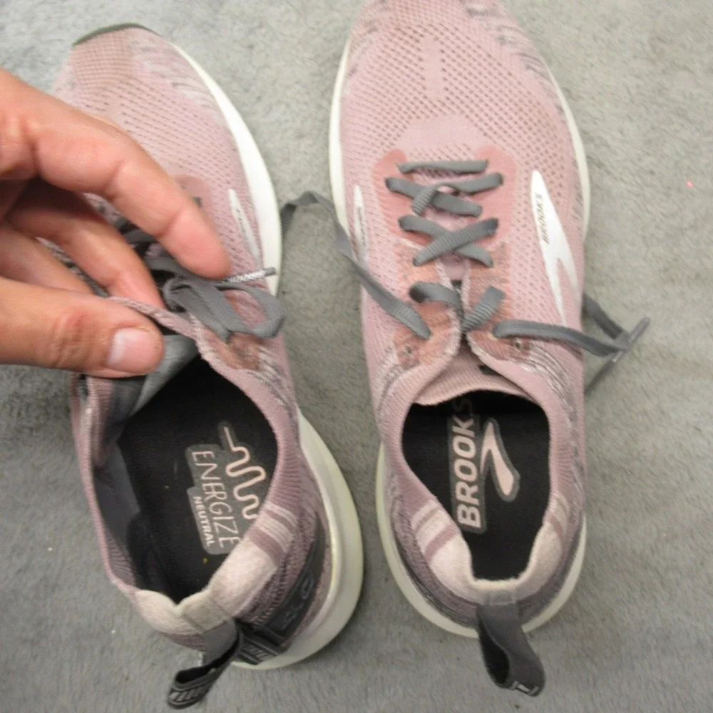 Brooks Womens Shoes‎ 8.5 B Rose Levitate 4 Lightweight Lace-Up Running Athletic